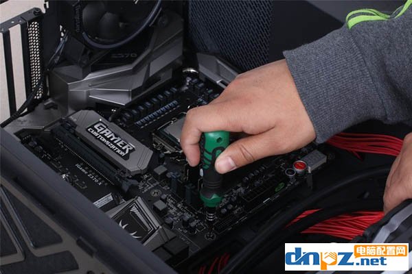 組裝電腦教程（圖文）intel水冷平臺