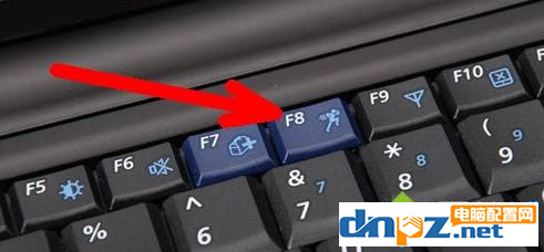 win7電腦開機后桌面沒有東西是怎么回事？