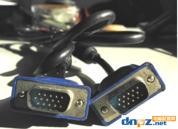 電腦如果黑屏按哪個鍵可以重啟？