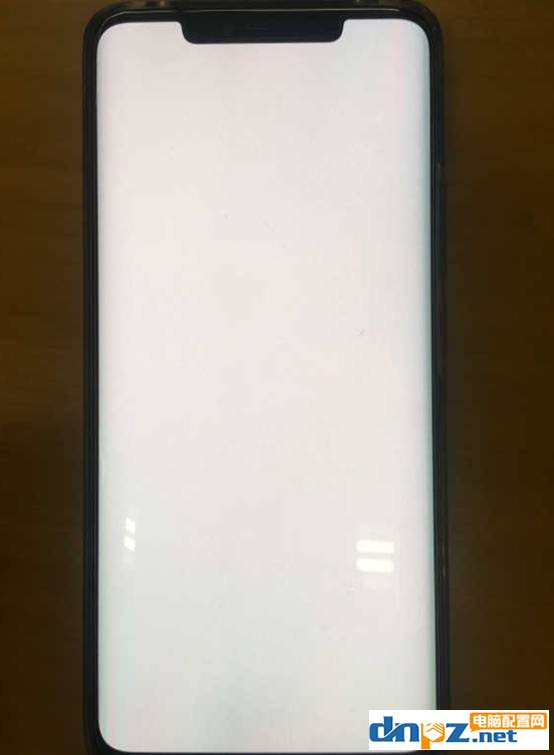 手機曲面屏和平面屏哪個好？曲屏直屏優缺點分析