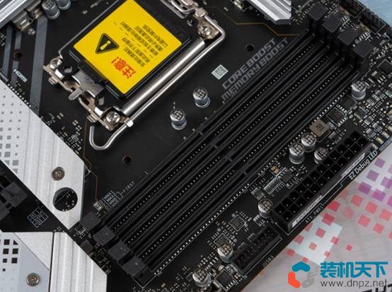 12700KF搭配RTX3080Ti高顏值高性能白色電腦主機組裝實錄